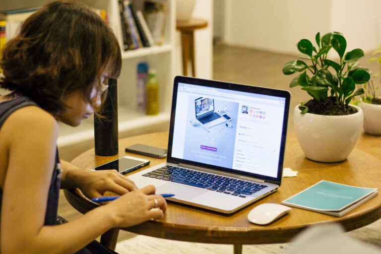 7 Apps That Can Help You Stay Focused And On Track