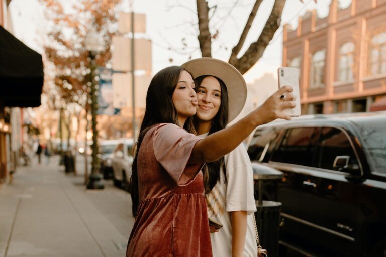 Questions to Ask a Potential College Roommate