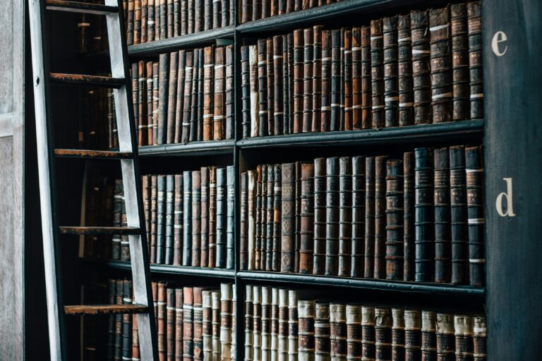 Should You Read Multiple Books at Once